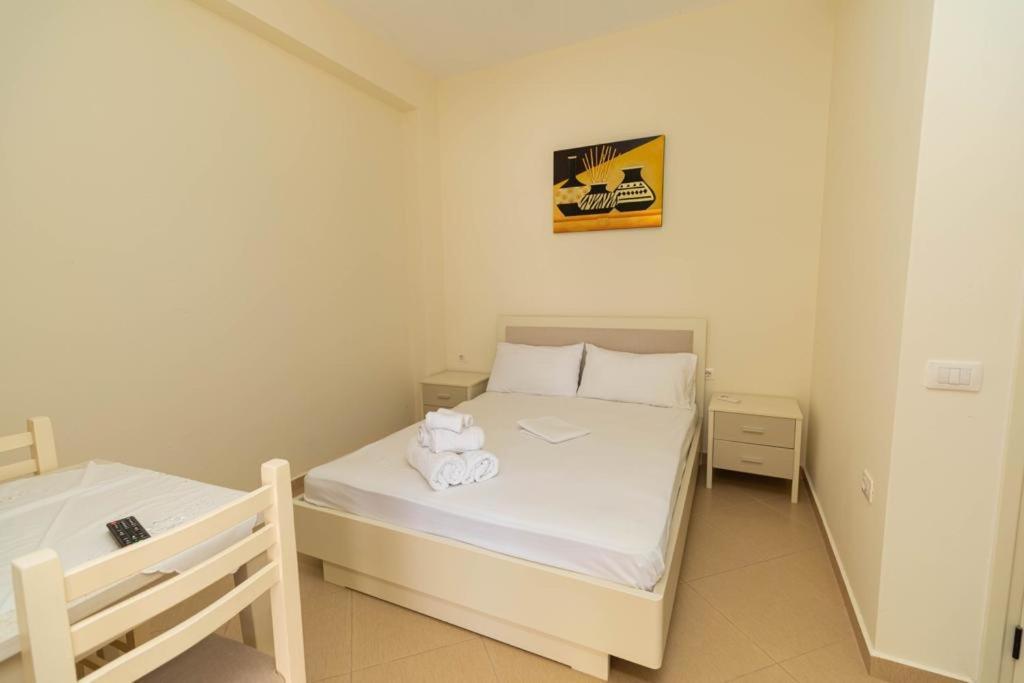 Premier Guest House Vlore Bagian luar foto