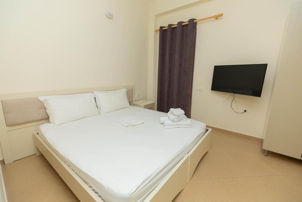 Premier Guest House Vlore Bagian luar foto