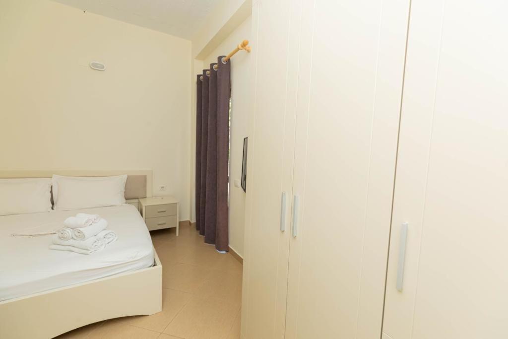Premier Guest House Vlore Bagian luar foto