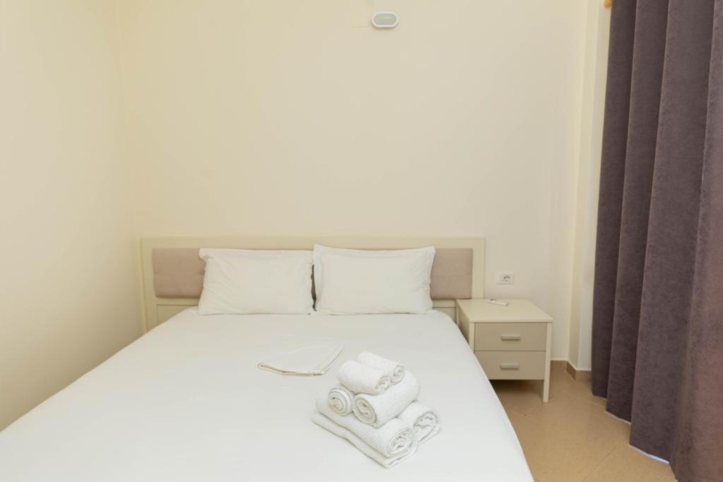 Premier Guest House Vlore Bagian luar foto