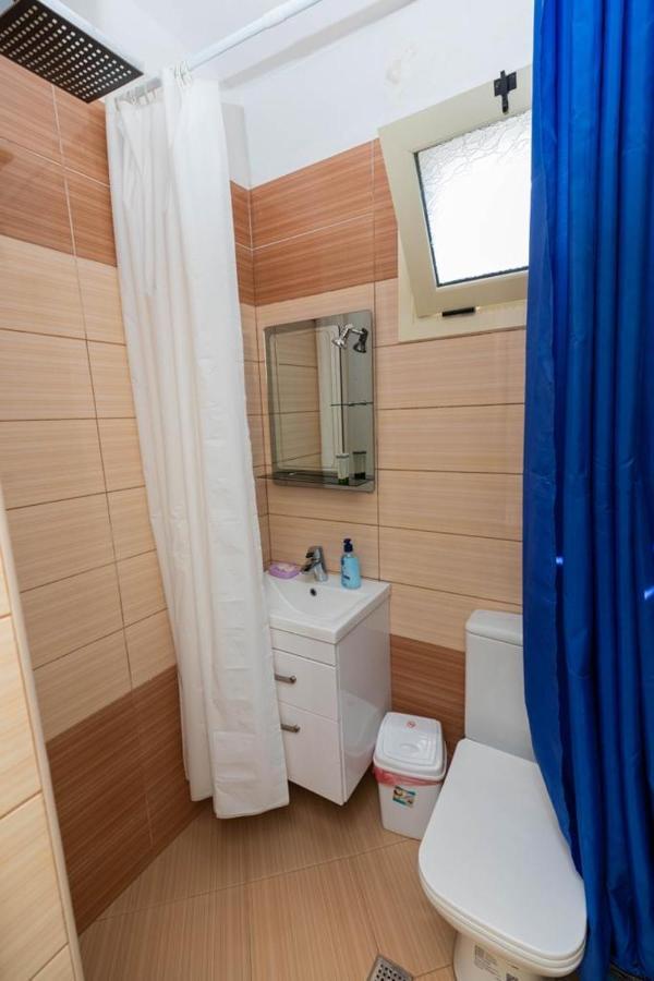 Premier Guest House Vlore Bagian luar foto